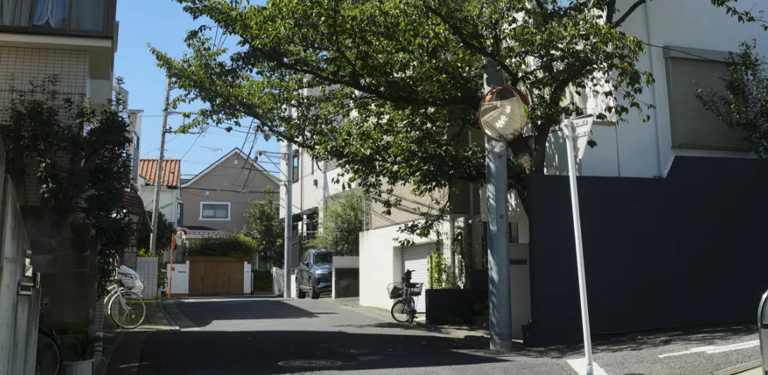 現地周辺の街並み